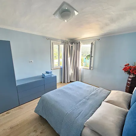 וילה Serena